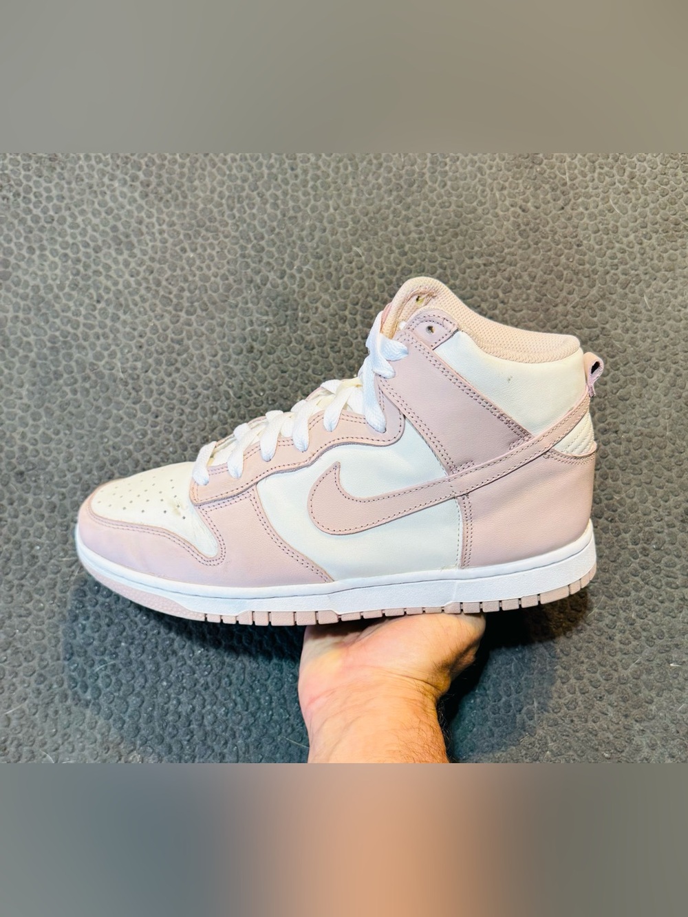 Nike Dunk High ‘Pink Oxford’ 2022 (Sz 9W/7.5M)
